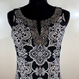 White House black market size S